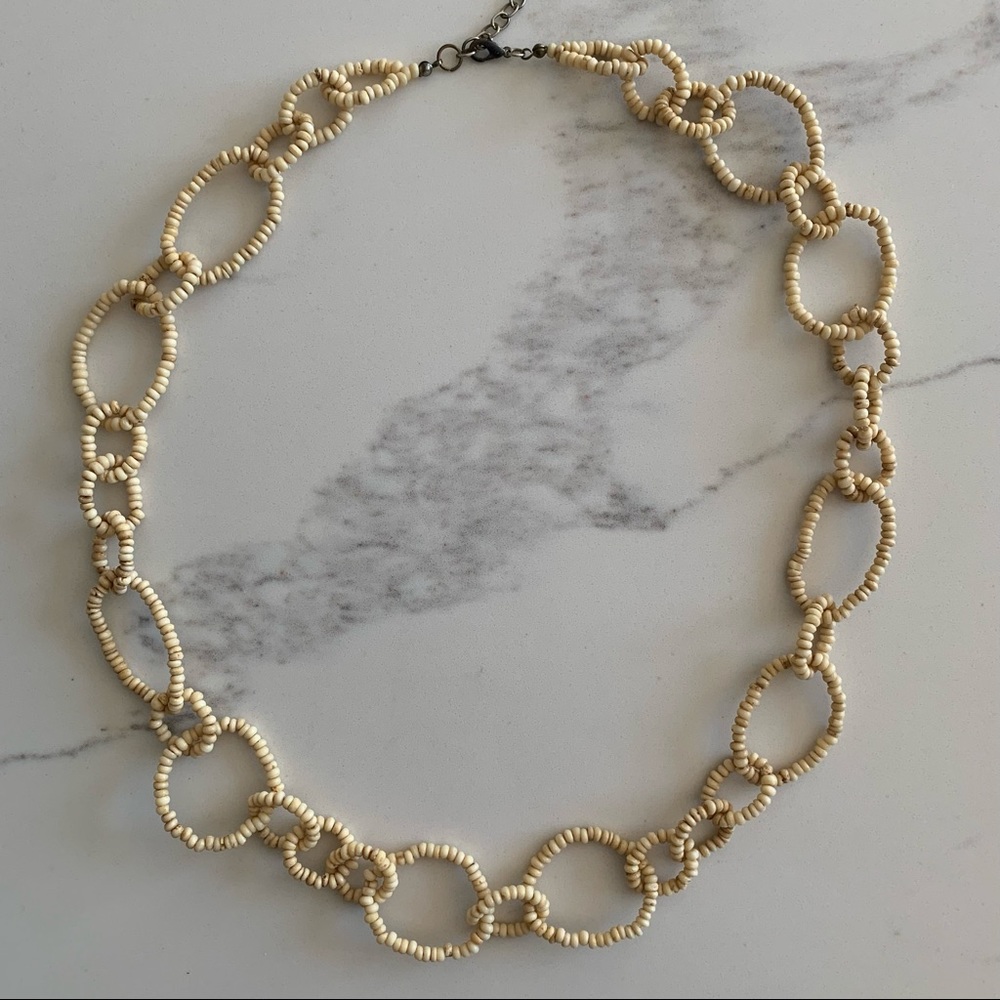 Madewell Shell Looped Beaded Necklace in Tan